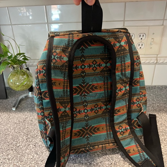 Kavu Satchel Western Style “Pacific Style” Pack - Picture 2 of 6